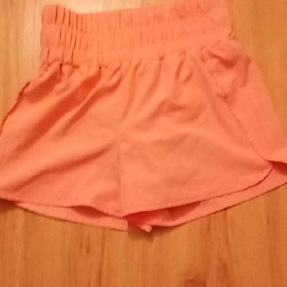Daisy Fuentes Orange Athletic Shorts for Active Comfort
